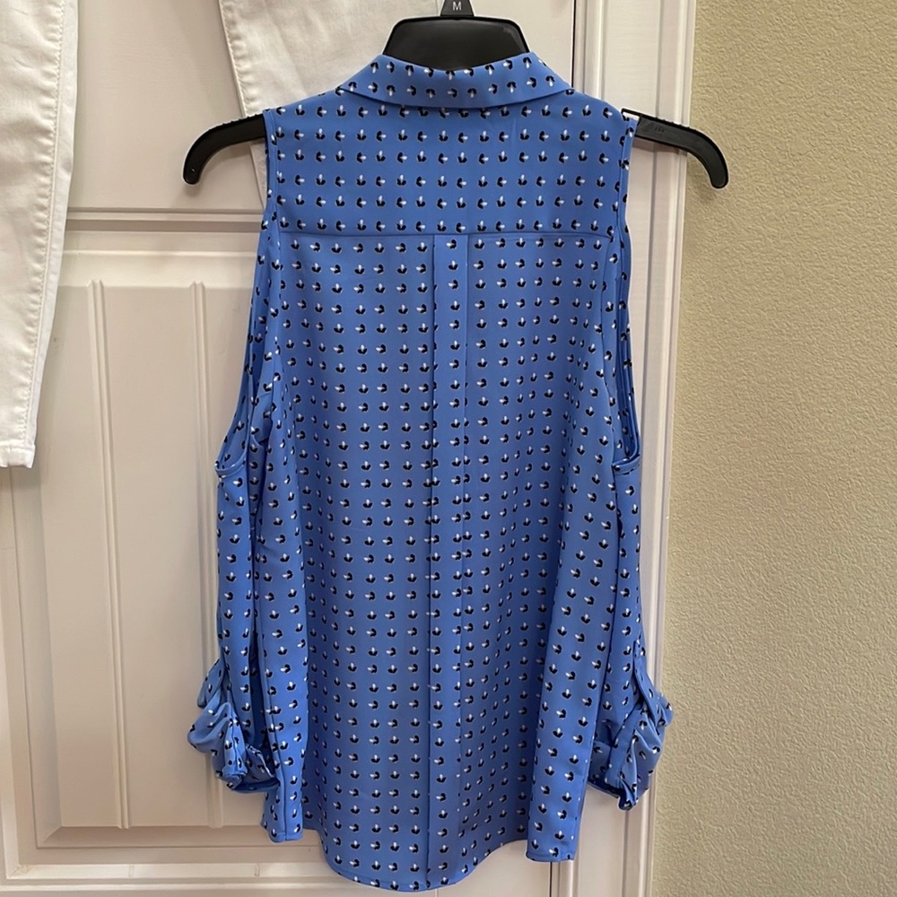💙💙NWT THE LIMITED OUTFIT BUNDLE!!  4 - Picture 13 of 15
